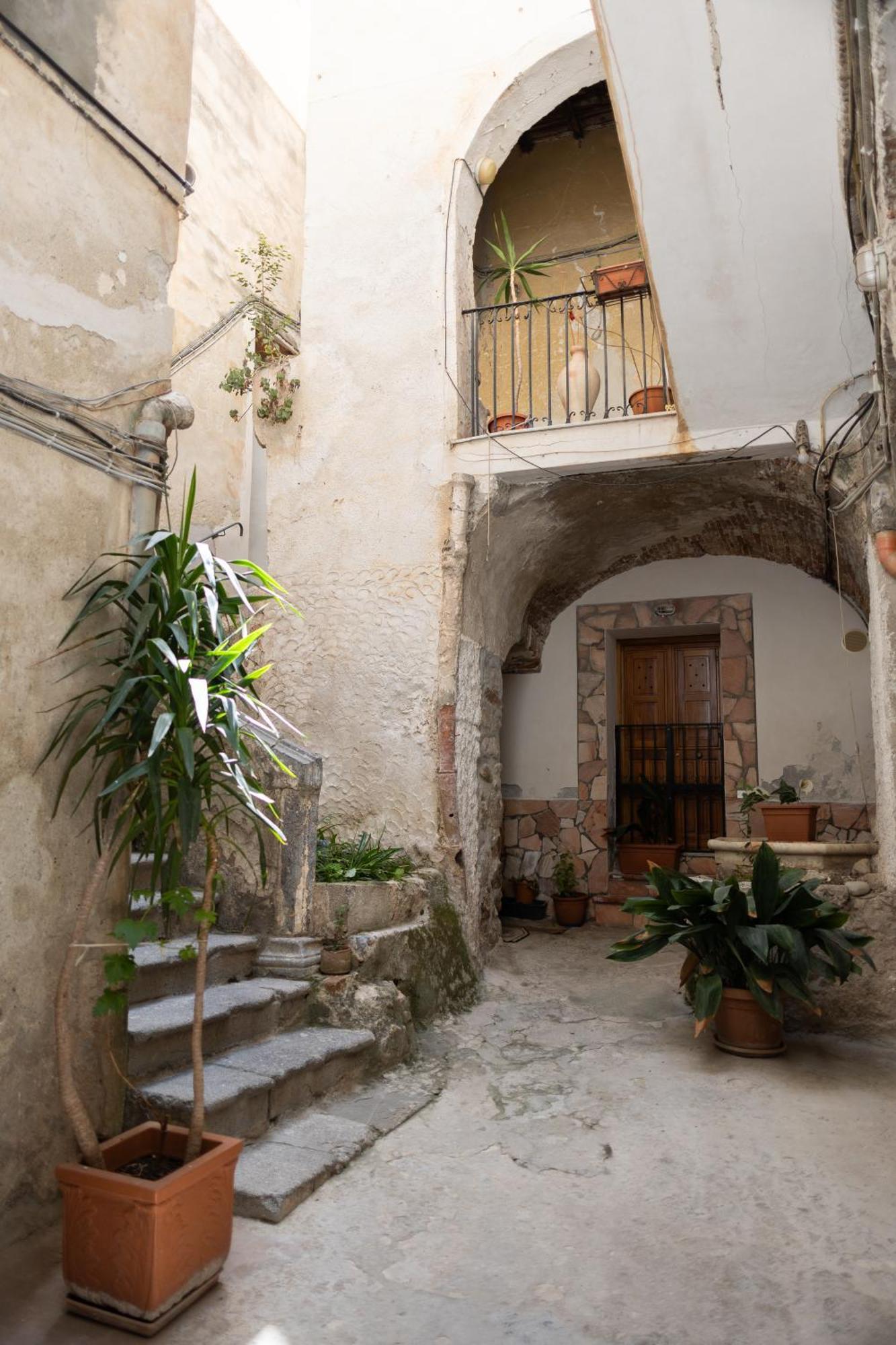 Cortile Gioeni Apartment Cefalù Esterno foto